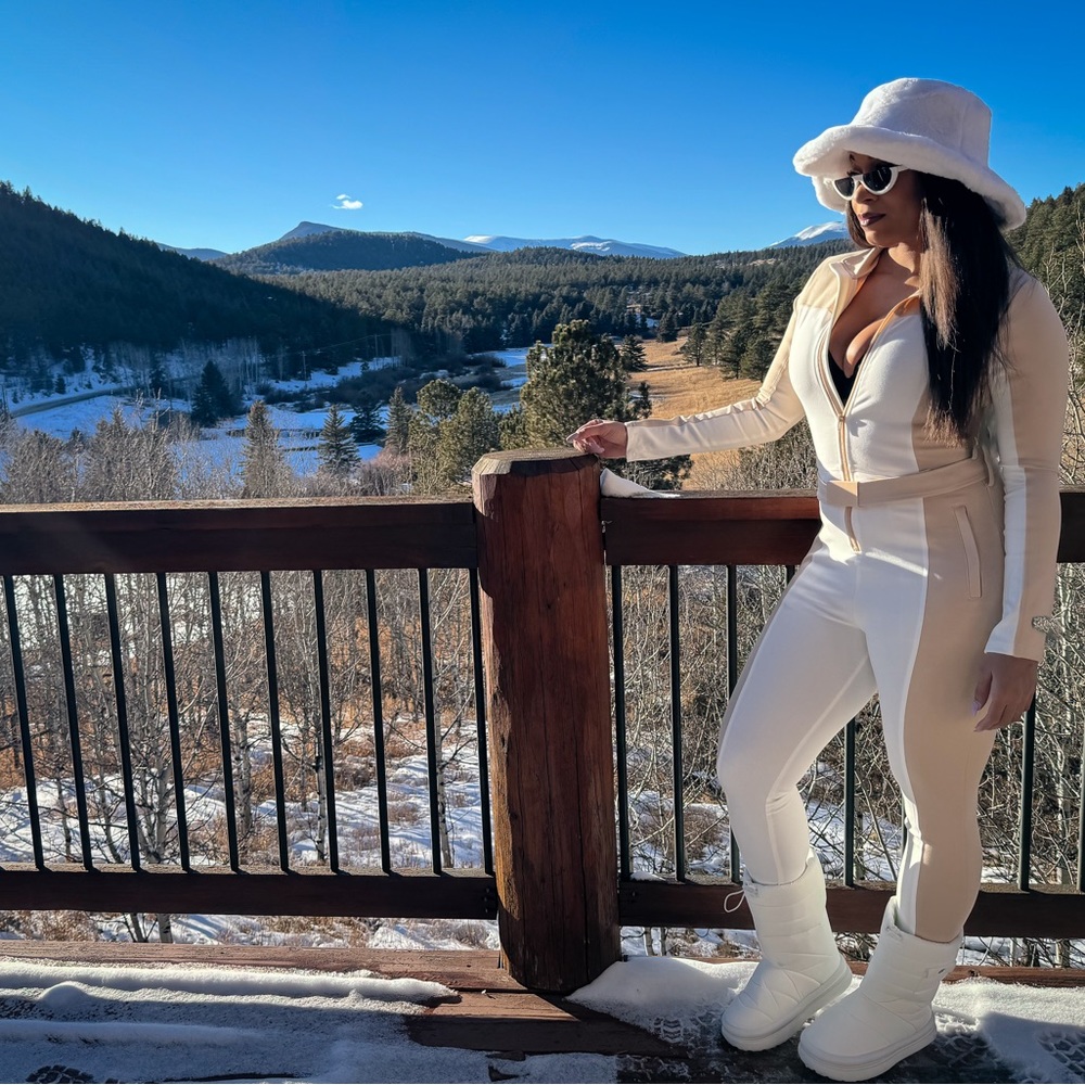 White snow boots